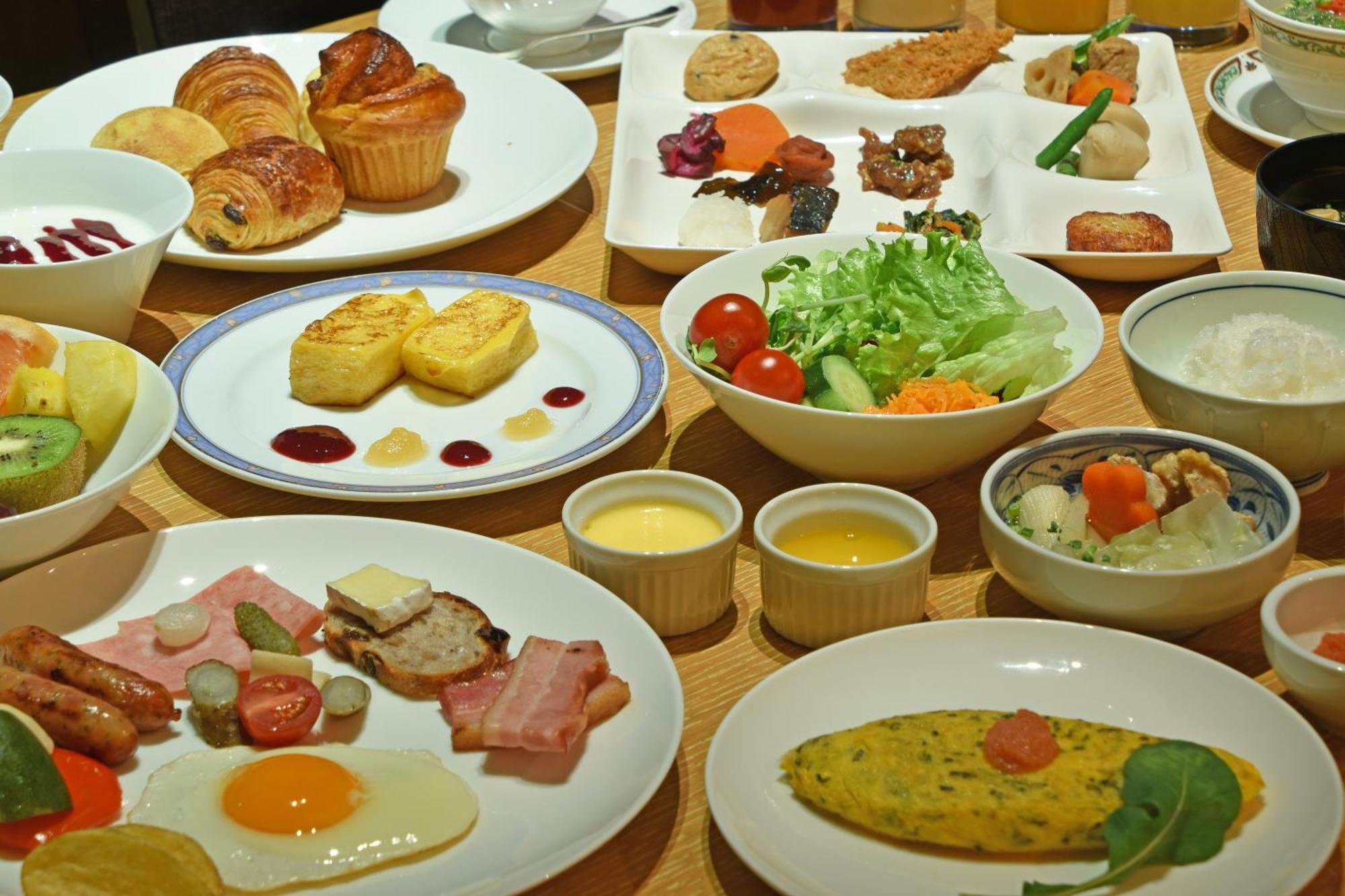 Hotel Okura Fukuoka Фукуока Екстериор снимка A Japanese breakfast
