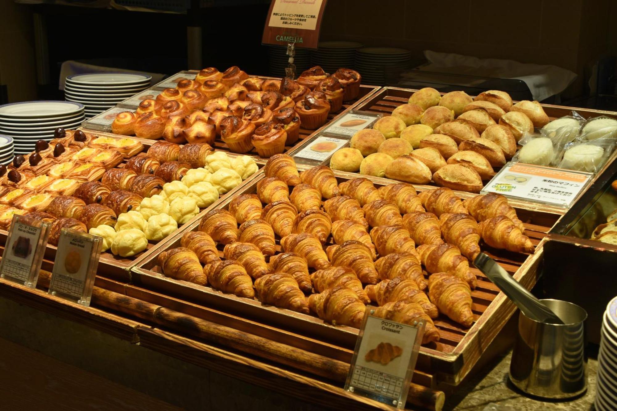 Hotel Okura Fukuoka Фукуока Екстериор снимка Swedish pastries