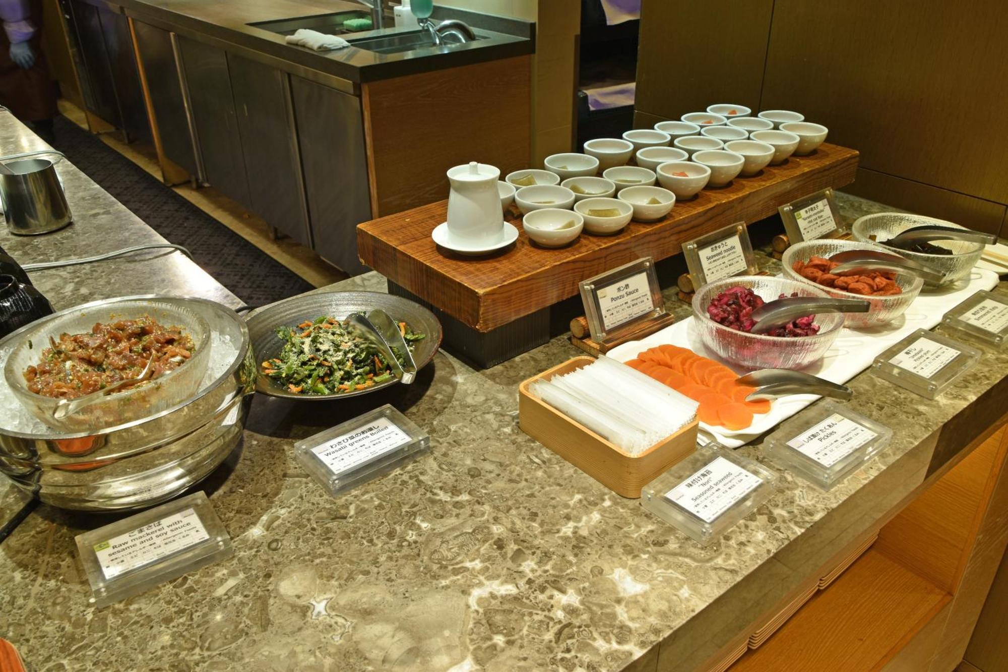 Hotel Okura Fukuoka Фукуока Екстериор снимка A selection of Korean banchan