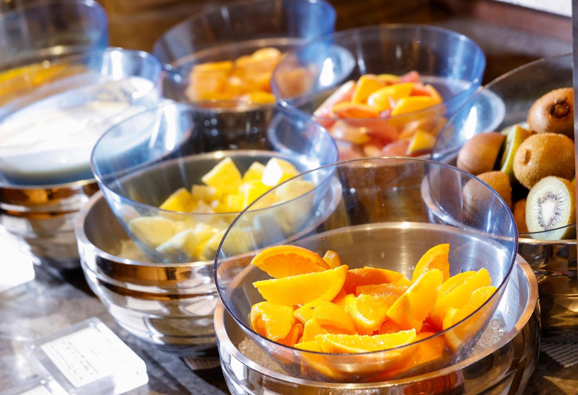 Hotel Okura Fukuoka Фукуока Екстериор снимка Fruit salad